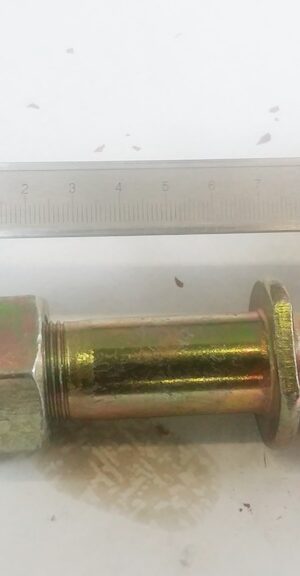 Шпилька колеса с гайками SDLG LG933/LG936/30509000441/30509000031/ZL30.2-3E Шпилька колеса с гайками SDLG LG933/LG936/30509000441/30509000031/ZL30.2-3E